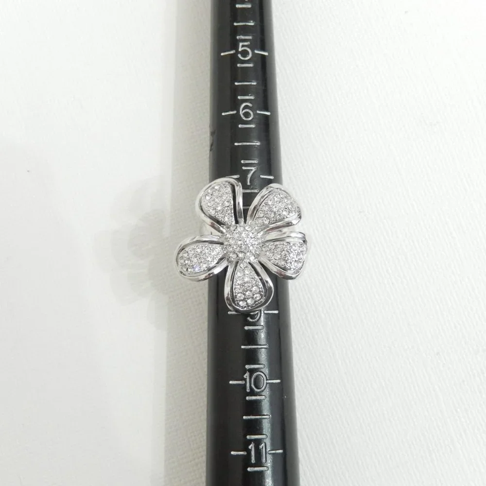 New Lia Sophia Ring Wild Rose Silver Crystal Flower Glam Bling Size 8